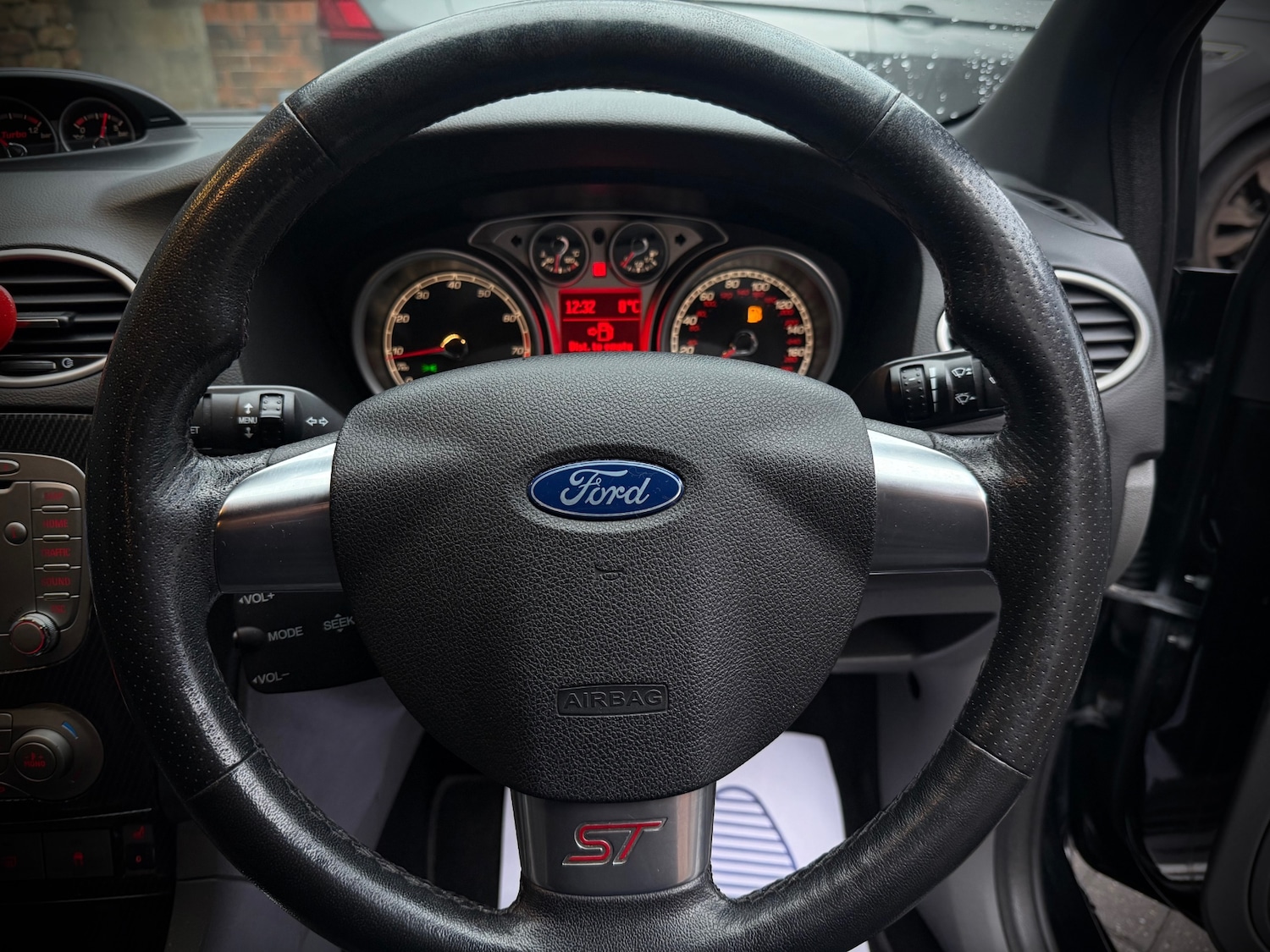 Used Ford Focus 2010 for sale - 77259014: Photo 13