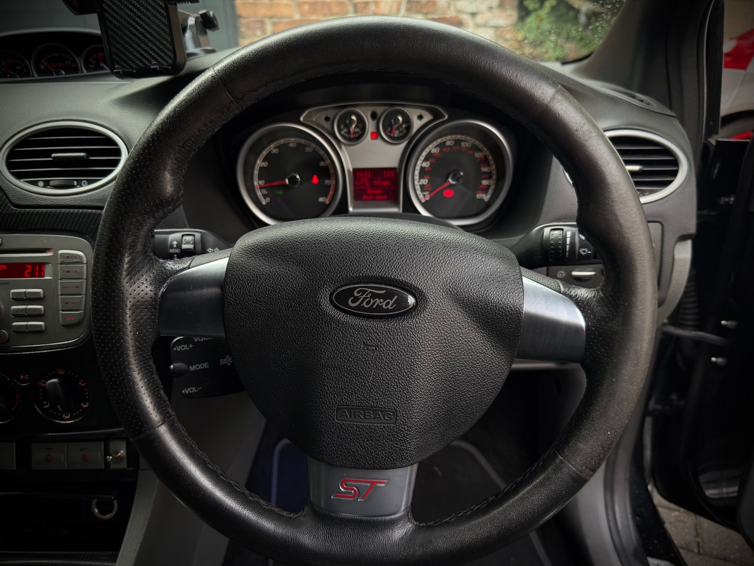 Used Ford Focus 2009 for sale - 76342932: Photo 13