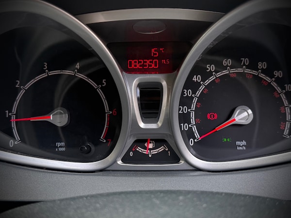 Used Ford Fiesta 2011 for sale - 76220330: Photo 14