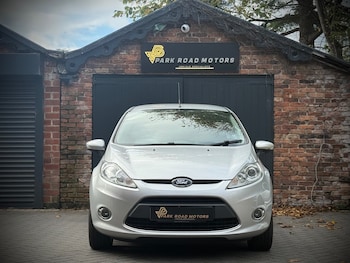 Used Ford Fiesta 2011 for sale - 76220330: Photo 2