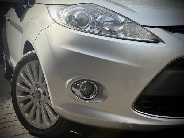 Used Ford Fiesta 2011 for sale - 76220330: Photo 5