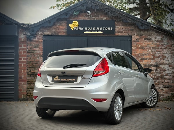 Used Ford Fiesta 2011 for sale - 76220330: Photo 8