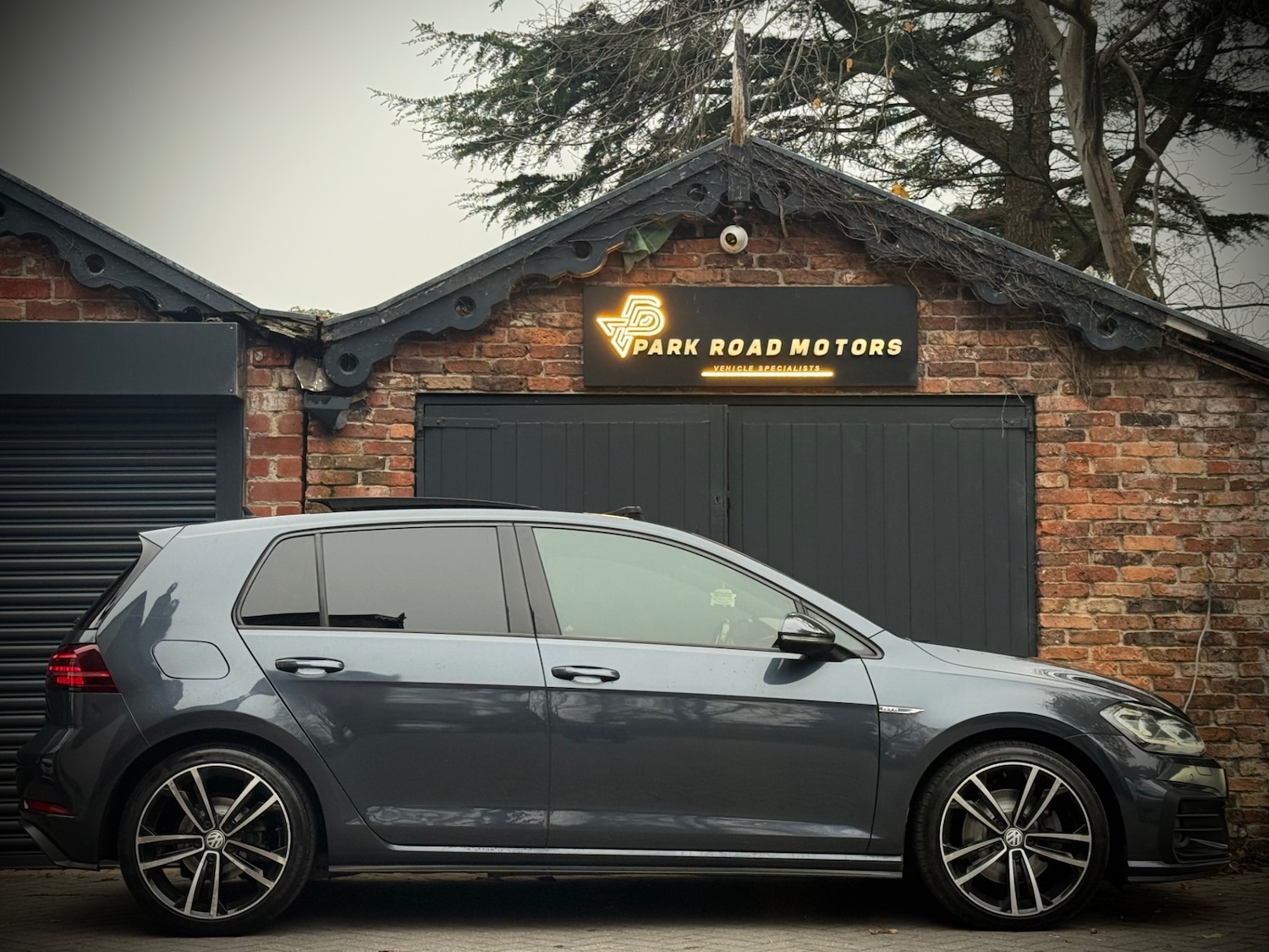 Used Volkswagen Golf 2017 for sale - 76506252: Photo 6