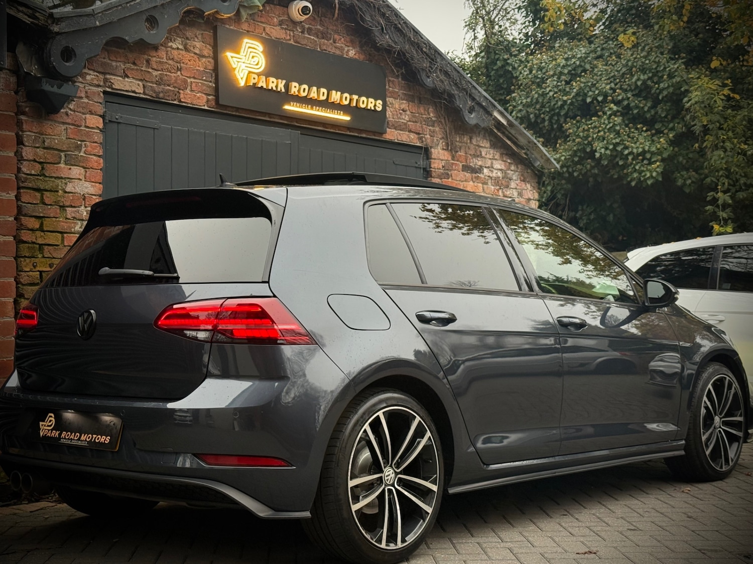 Used Volkswagen Golf 2017 for sale - 76506252: Photo 7