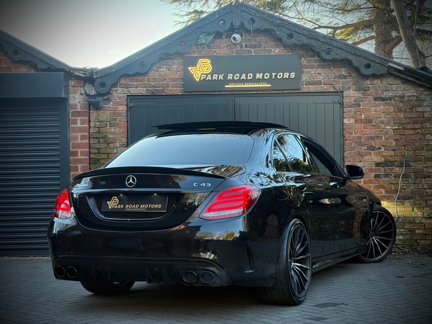 Used Mercedes-Benz C Class 2017 for sale - 77184080: Photo 8