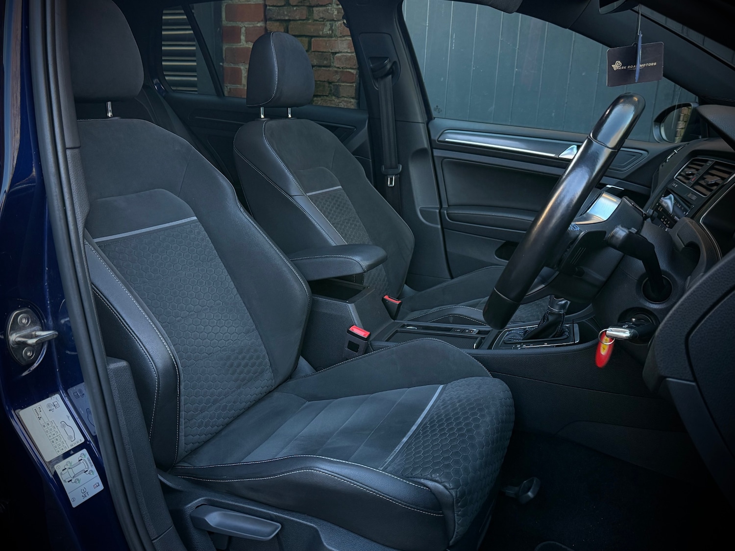 Used Volkswagen Golf 2017 for sale - 77125368: Photo 12