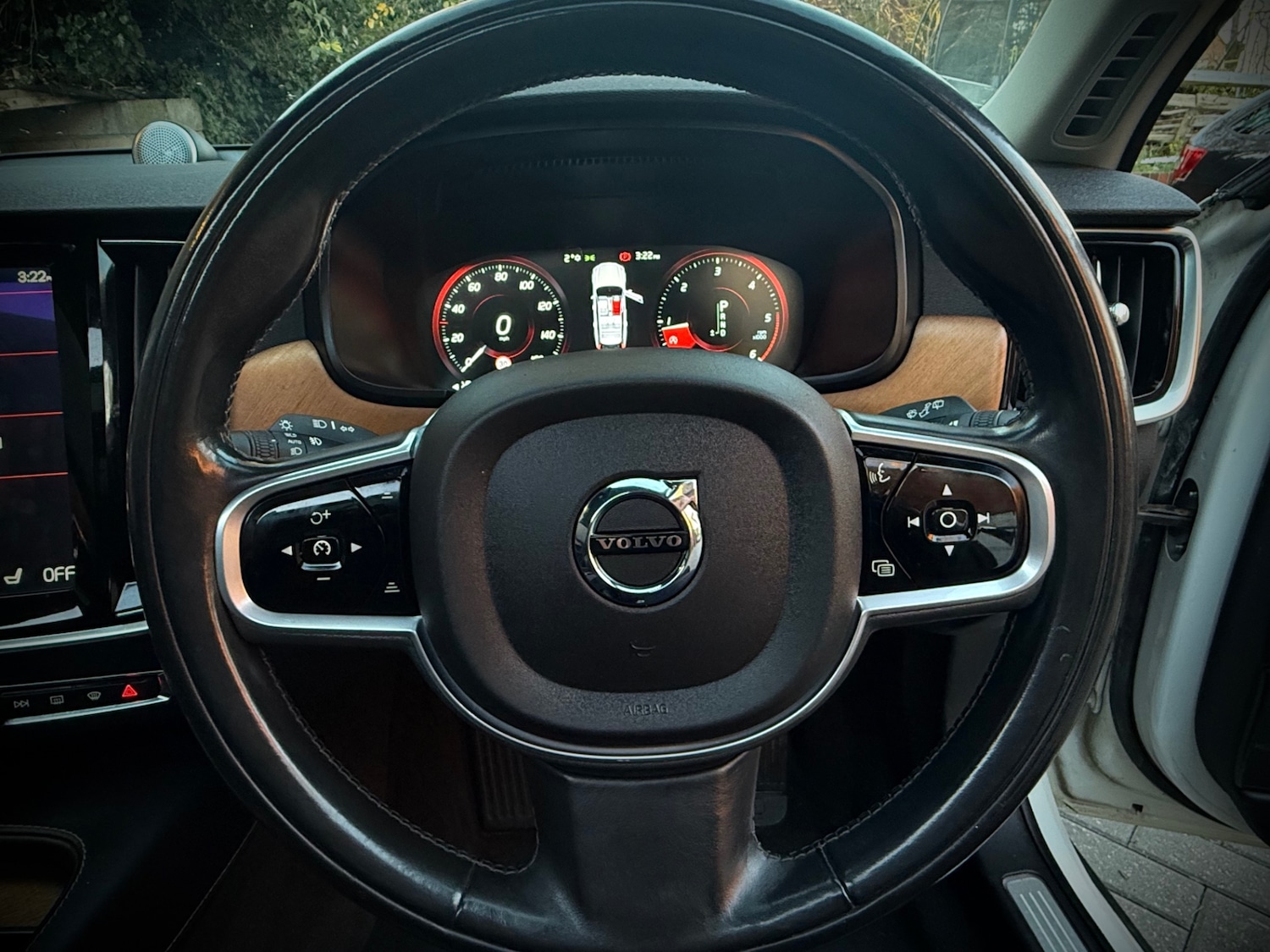 Used Volvo V90 2017 for sale - 76626755: Photo 17