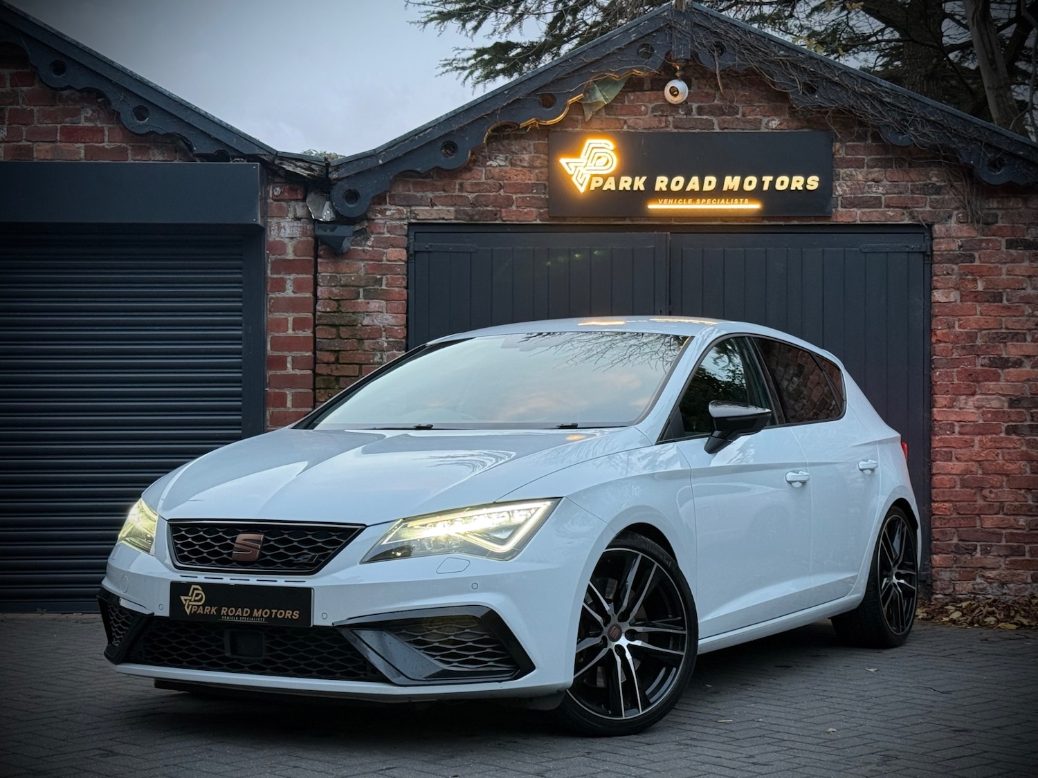Used SEAT Leon 2019 for sale - 76450497: Photo 1
