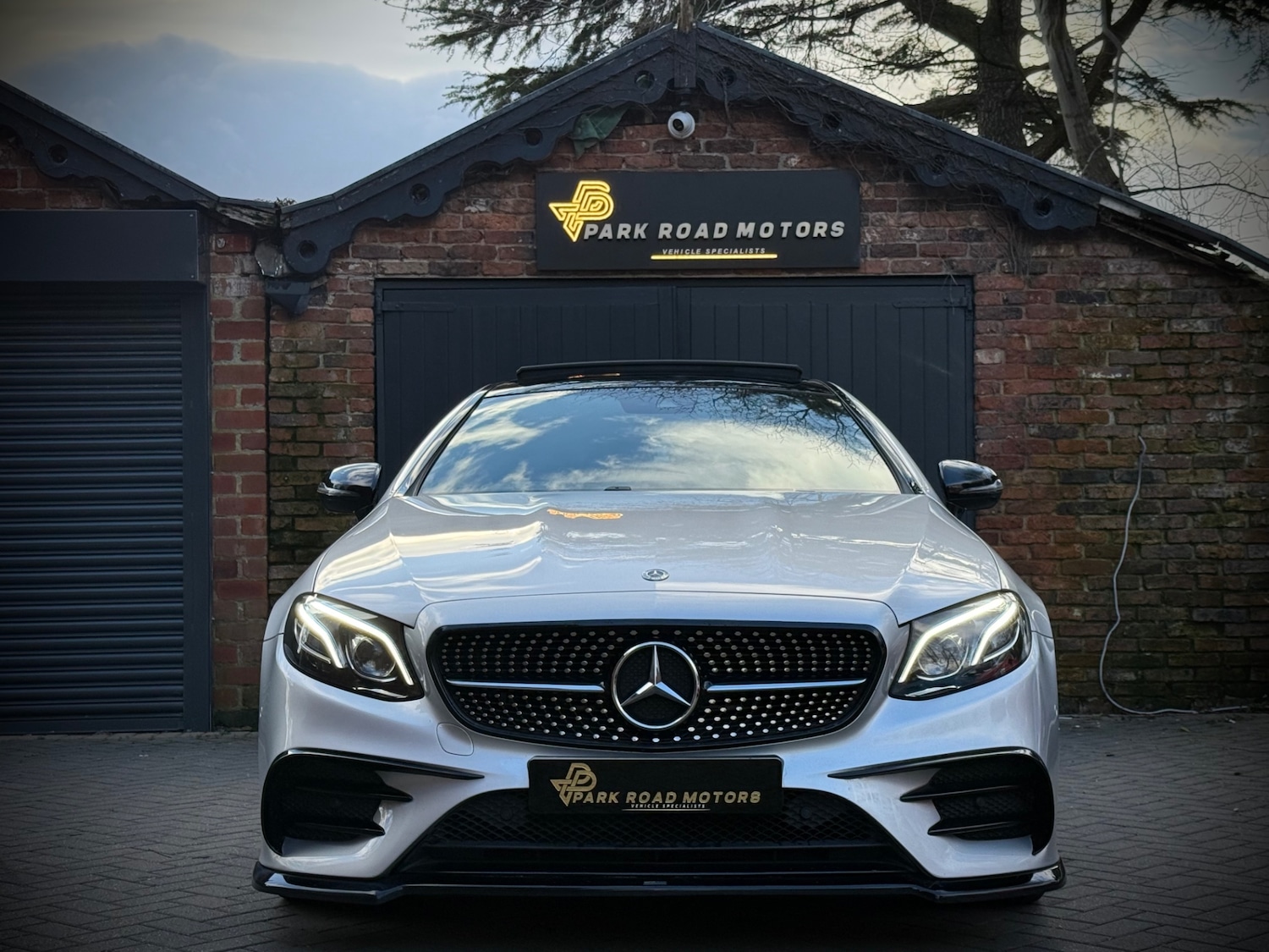 Used Mercedes-Benz E Class 2017 for sale - 77708308: Photo 2