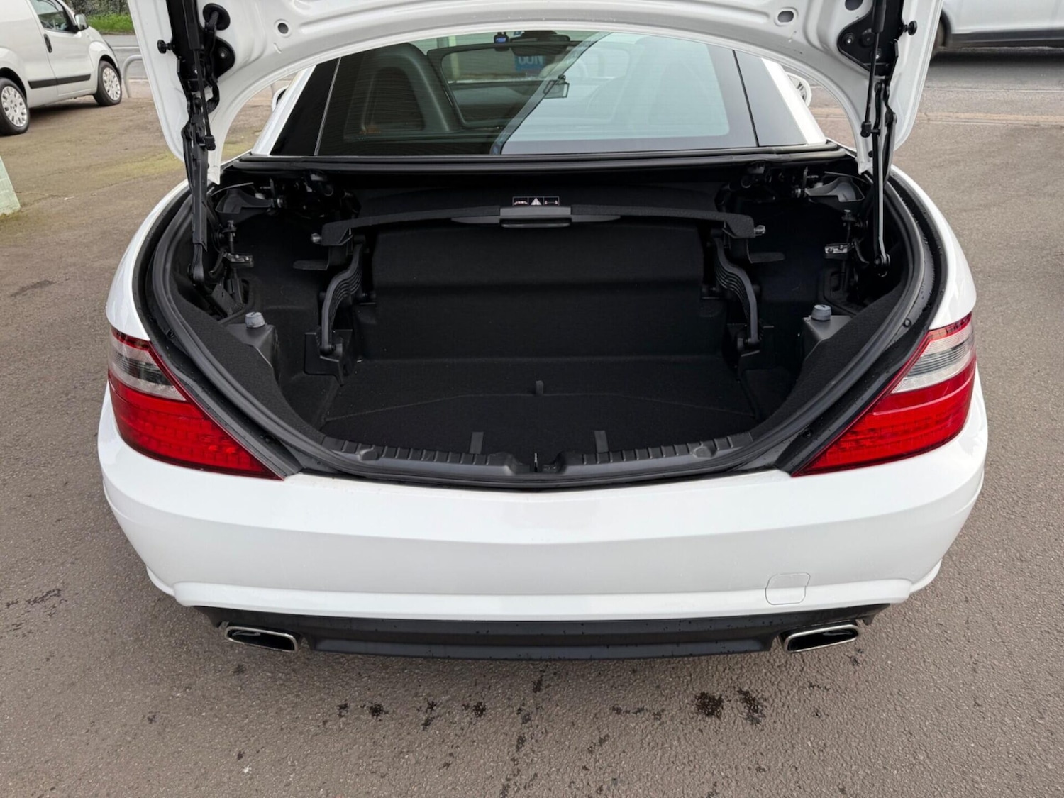 Used Mercedes-Benz SLK 2013 for sale - 77989506: Photo 31