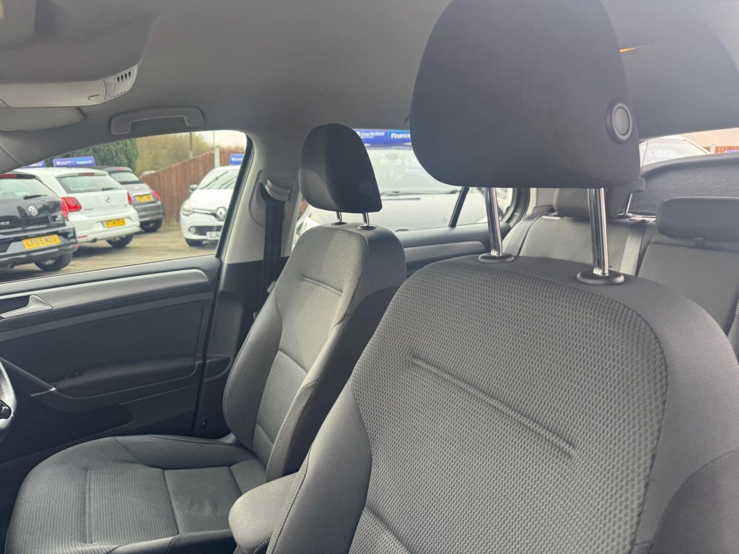 Used Volkswagen Golf 2014 for sale - 77932704: Photo 27