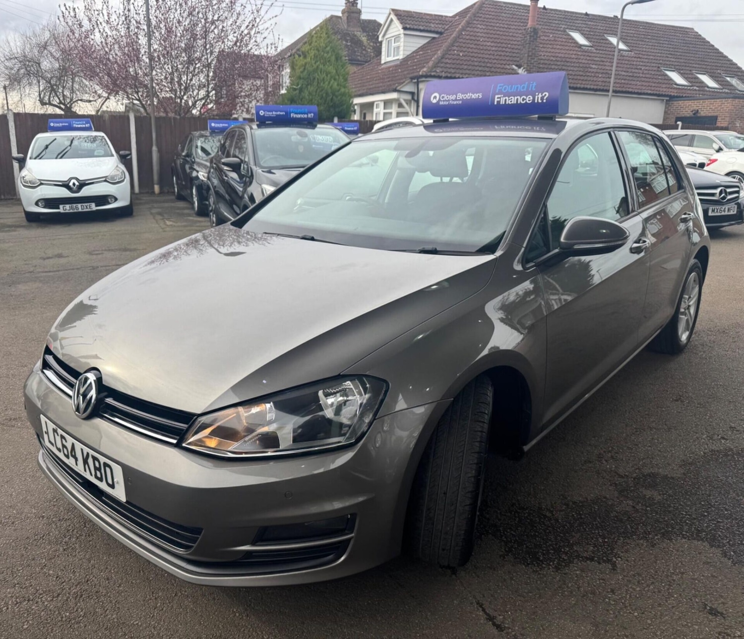 Used Volkswagen Golf 2014 for sale - 77932704: Photo 3