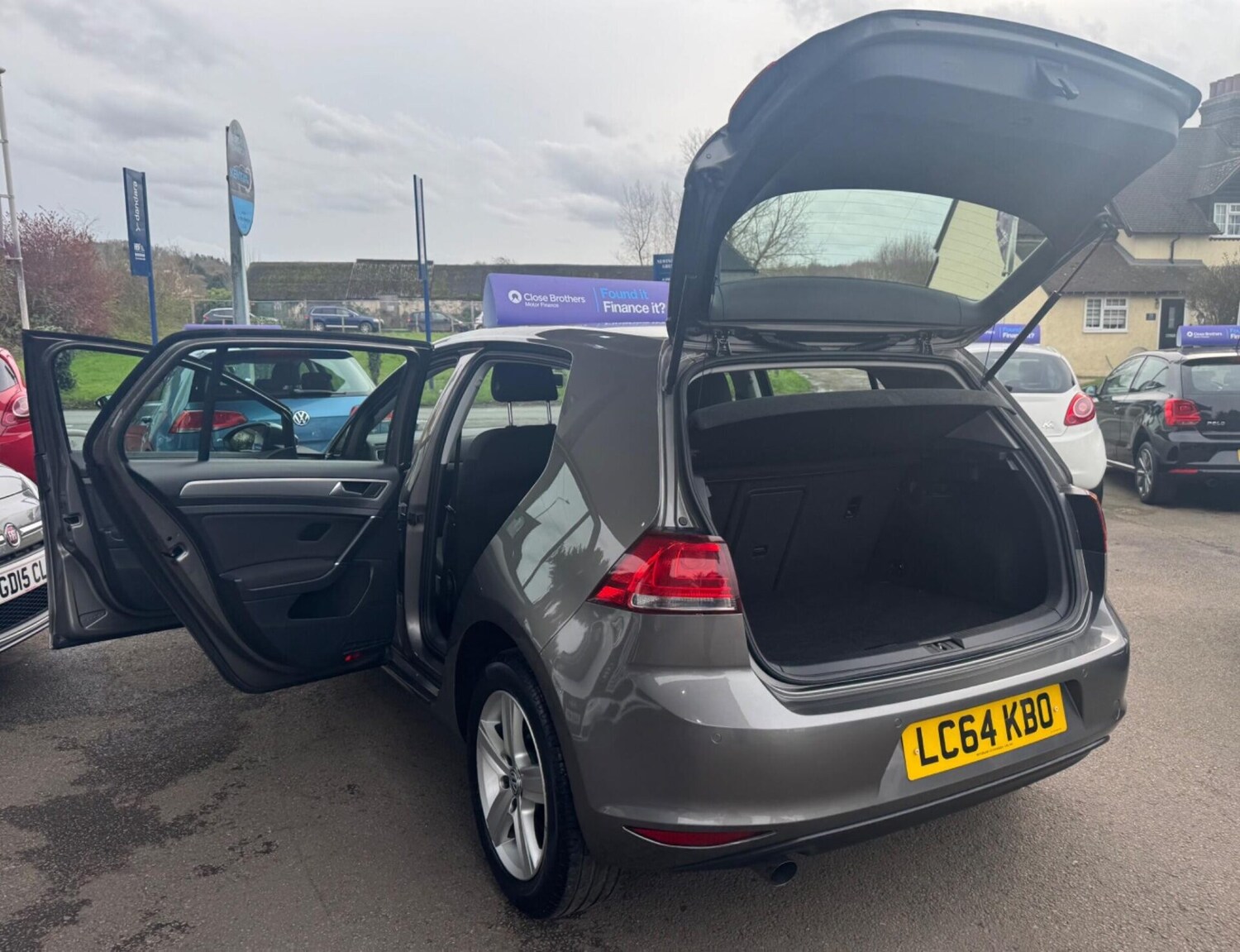 Used Volkswagen Golf 2014 for sale - 77932704: Photo 31