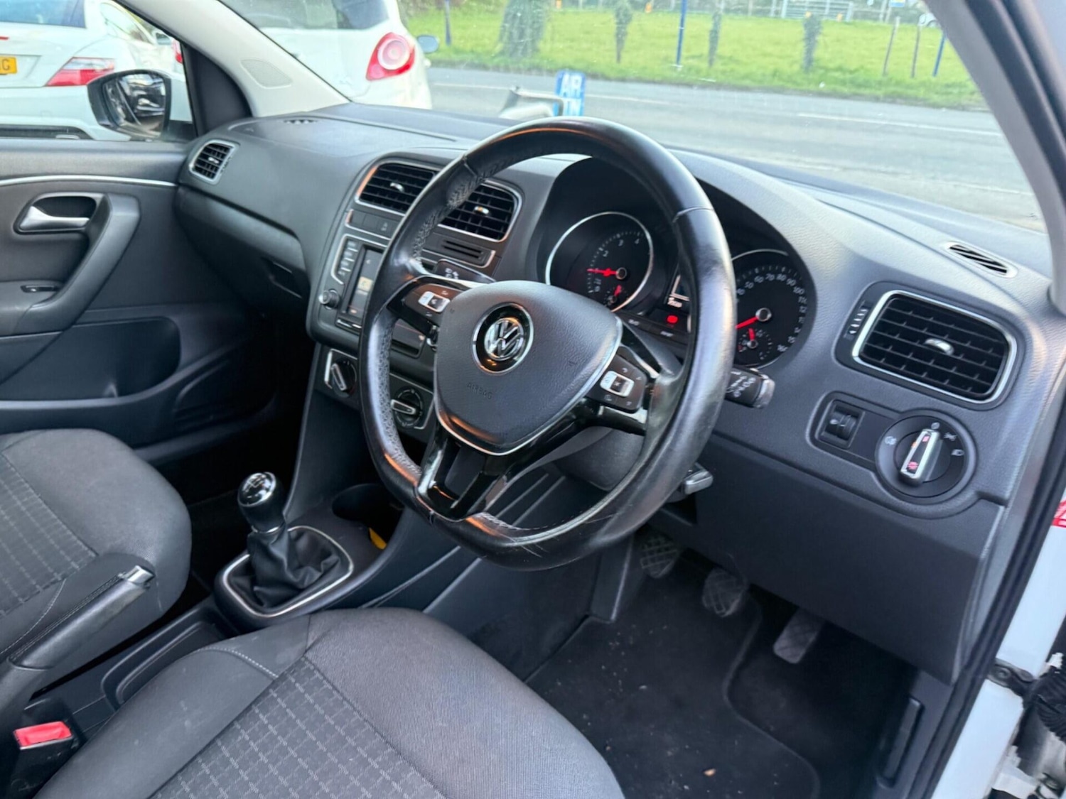 Used Volkswagen Polo 2015 for sale - 78038764: Photo 7