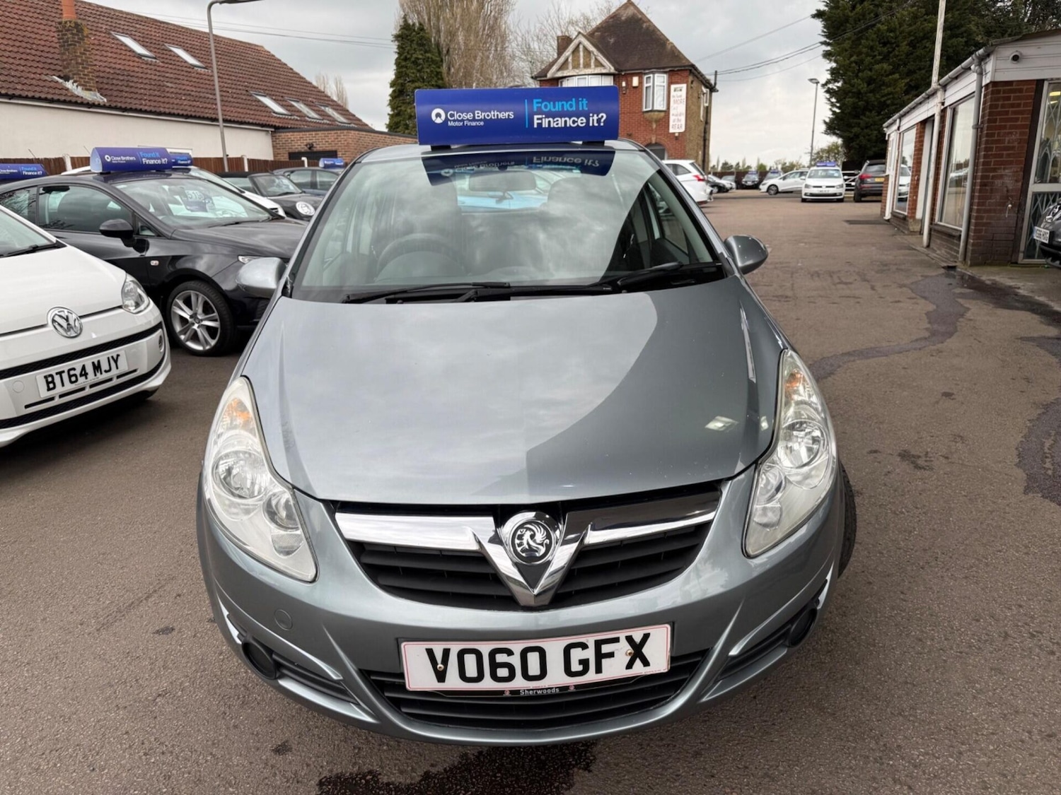 Used Vauxhall Corsa 2010 for sale - 78084094: Photo 2