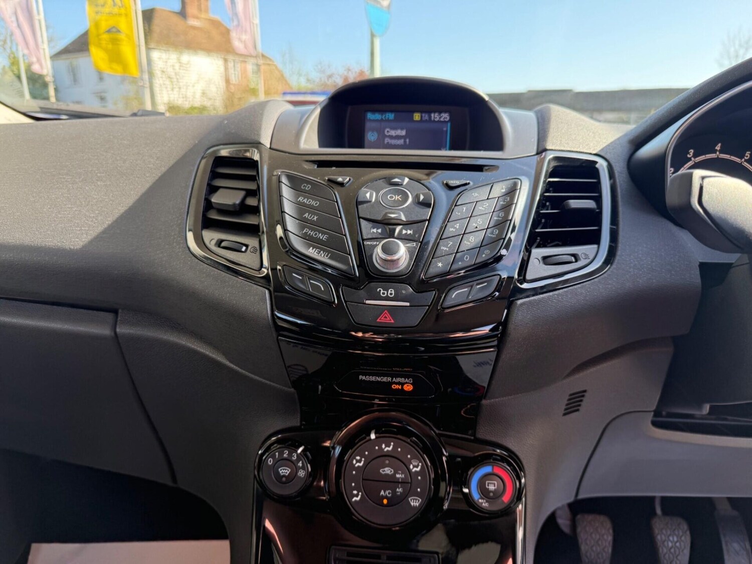 Used Ford Fiesta 2015 for sale - 78168406: Photo 18