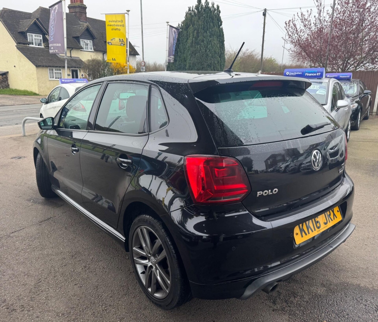 Used Volkswagen Polo 2016 for sale - 77973598: Photo 2