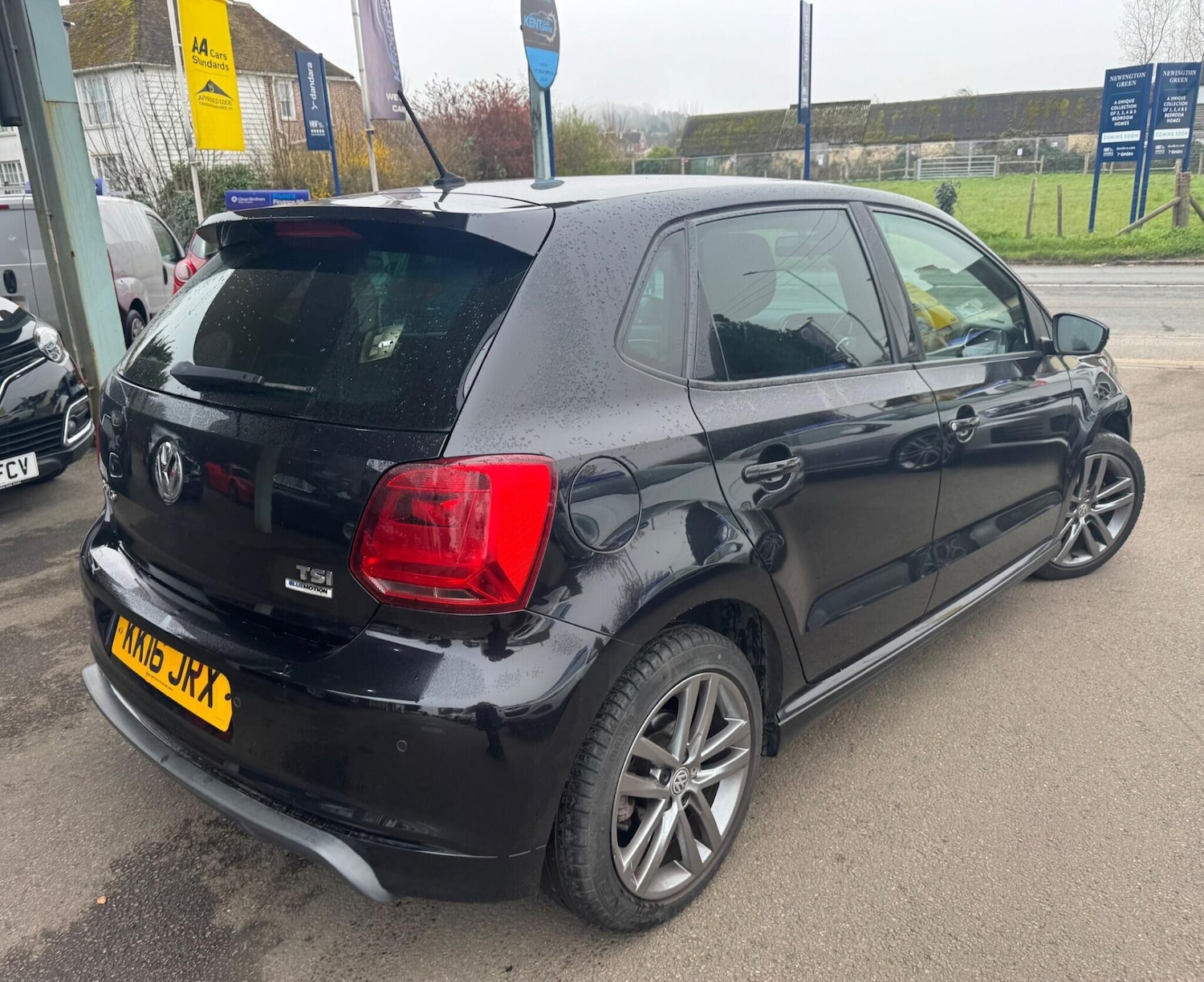 Used Volkswagen Polo 2016 for sale - 77973598: Photo 4