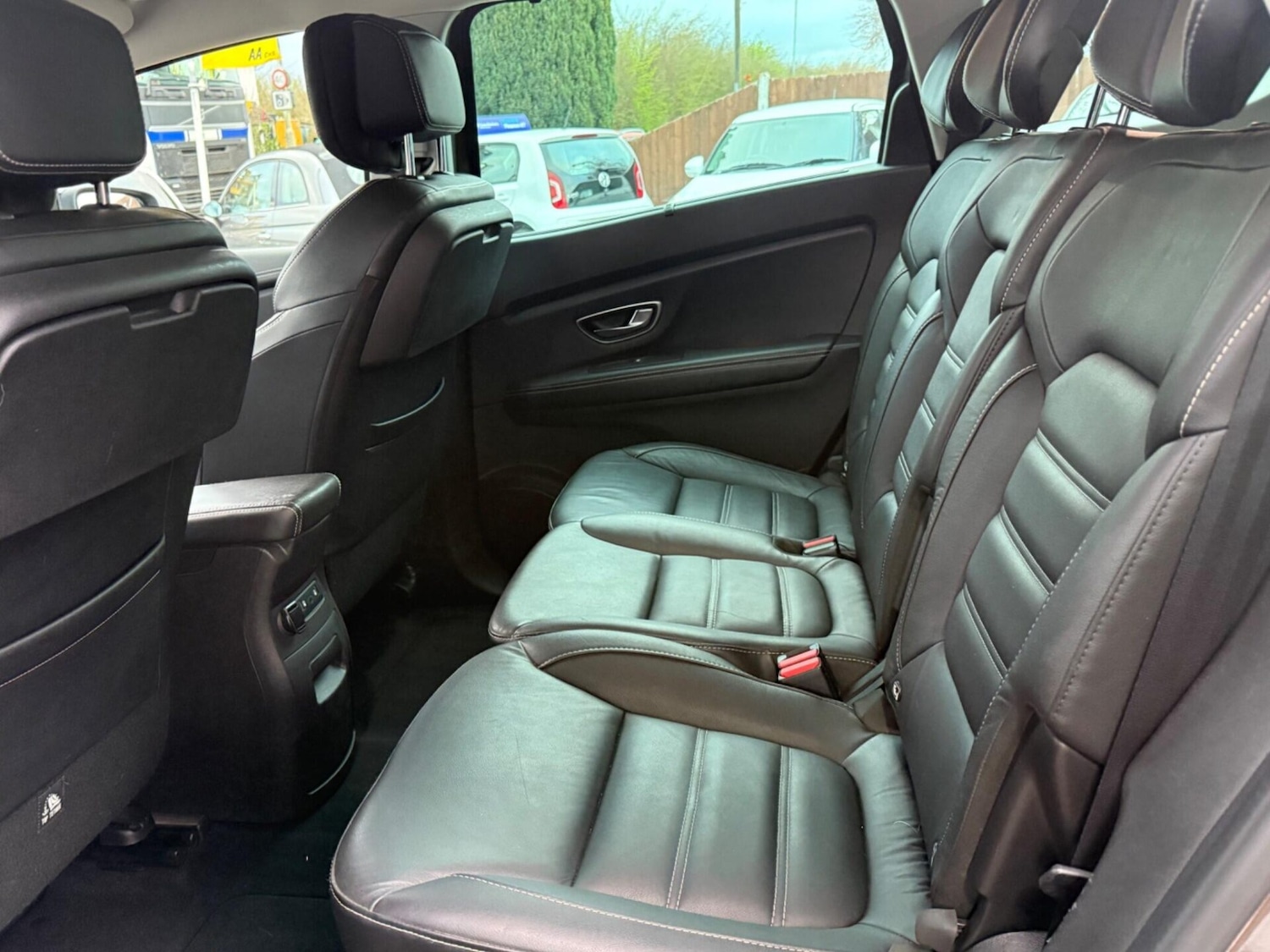 Used Renault Grand Scenic 2017 for sale - 78001623: Photo 25