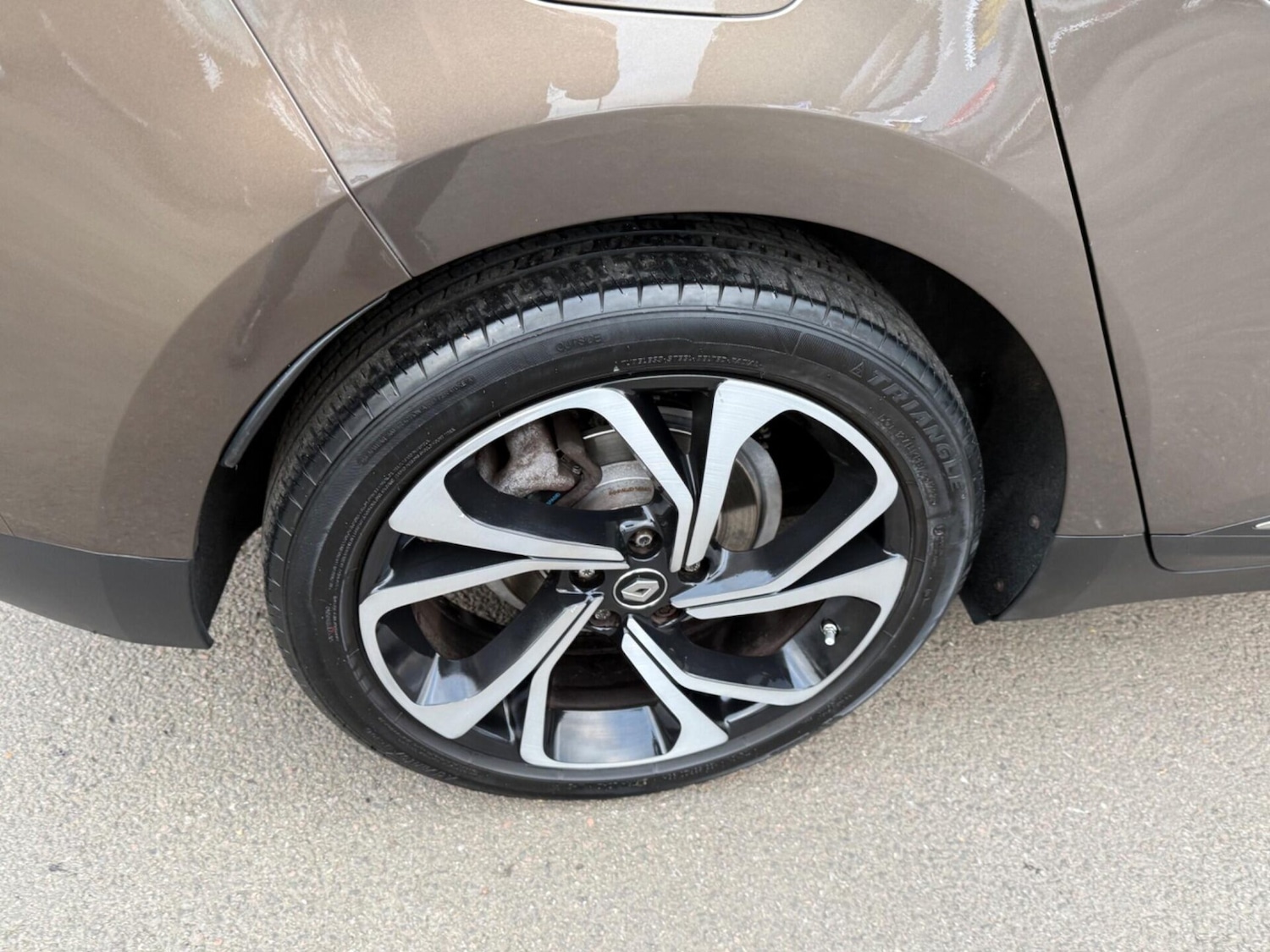 Used Renault Grand Scenic 2017 for sale - 78001623: Photo 30