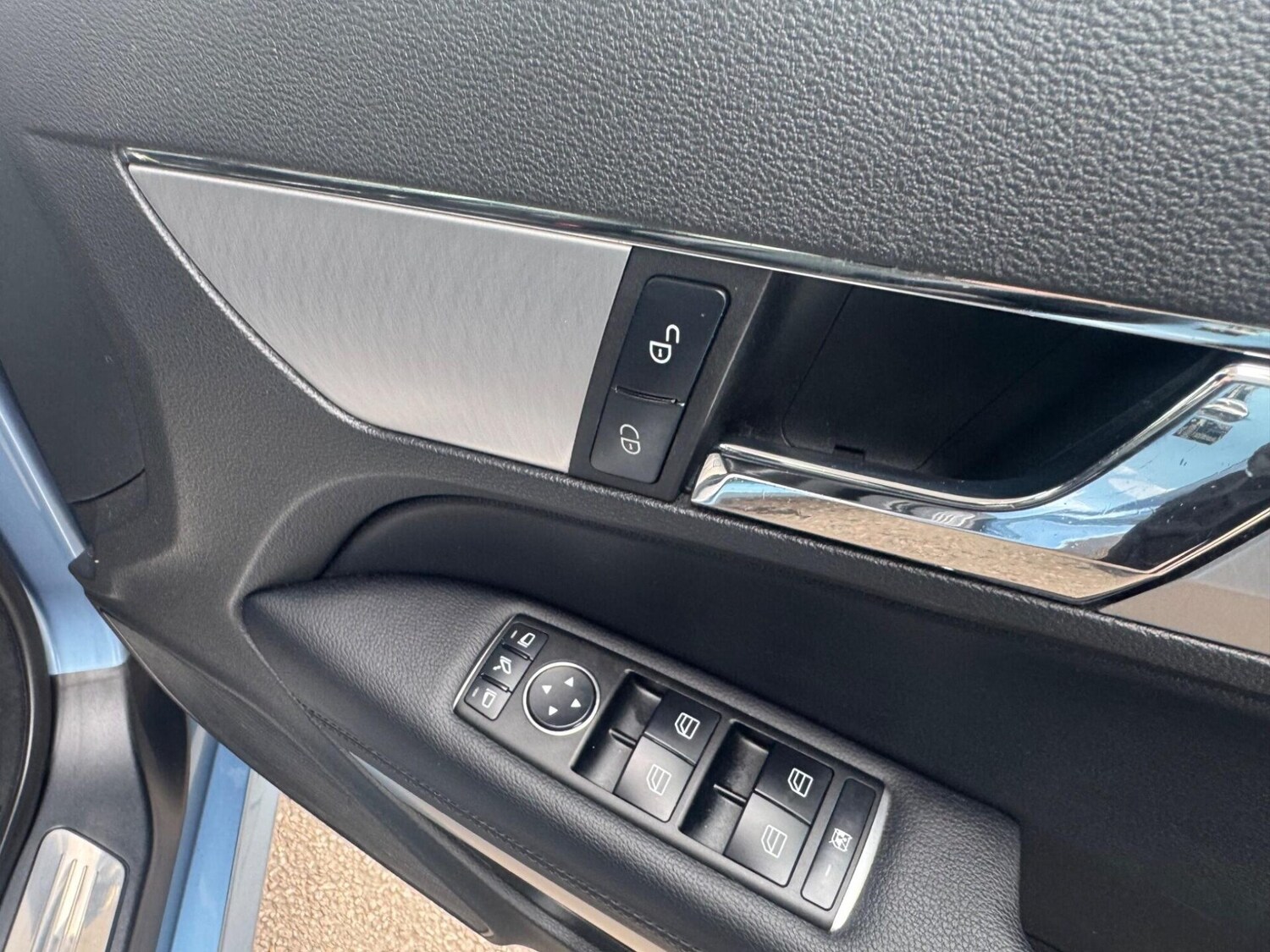 Used Mercedes-Benz E Class 2010 for sale - 78108262: Photo 23