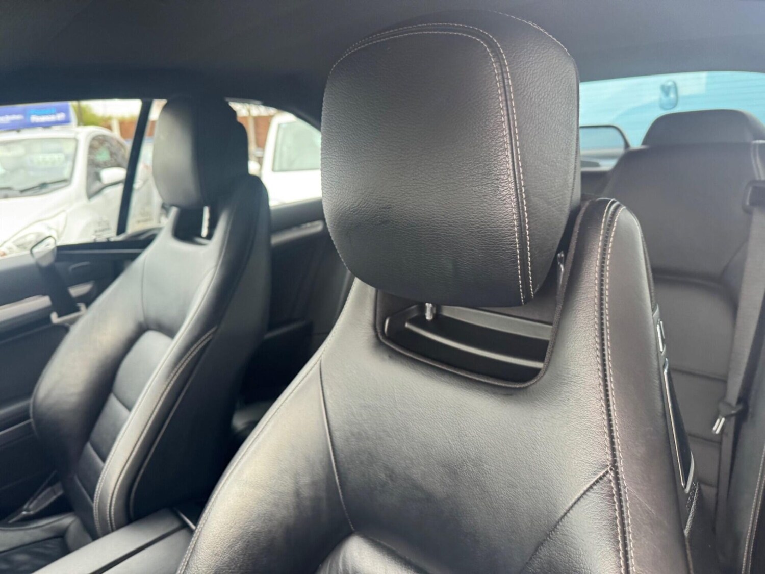 Used Mercedes-Benz E Class 2010 for sale - 78108262: Photo 33