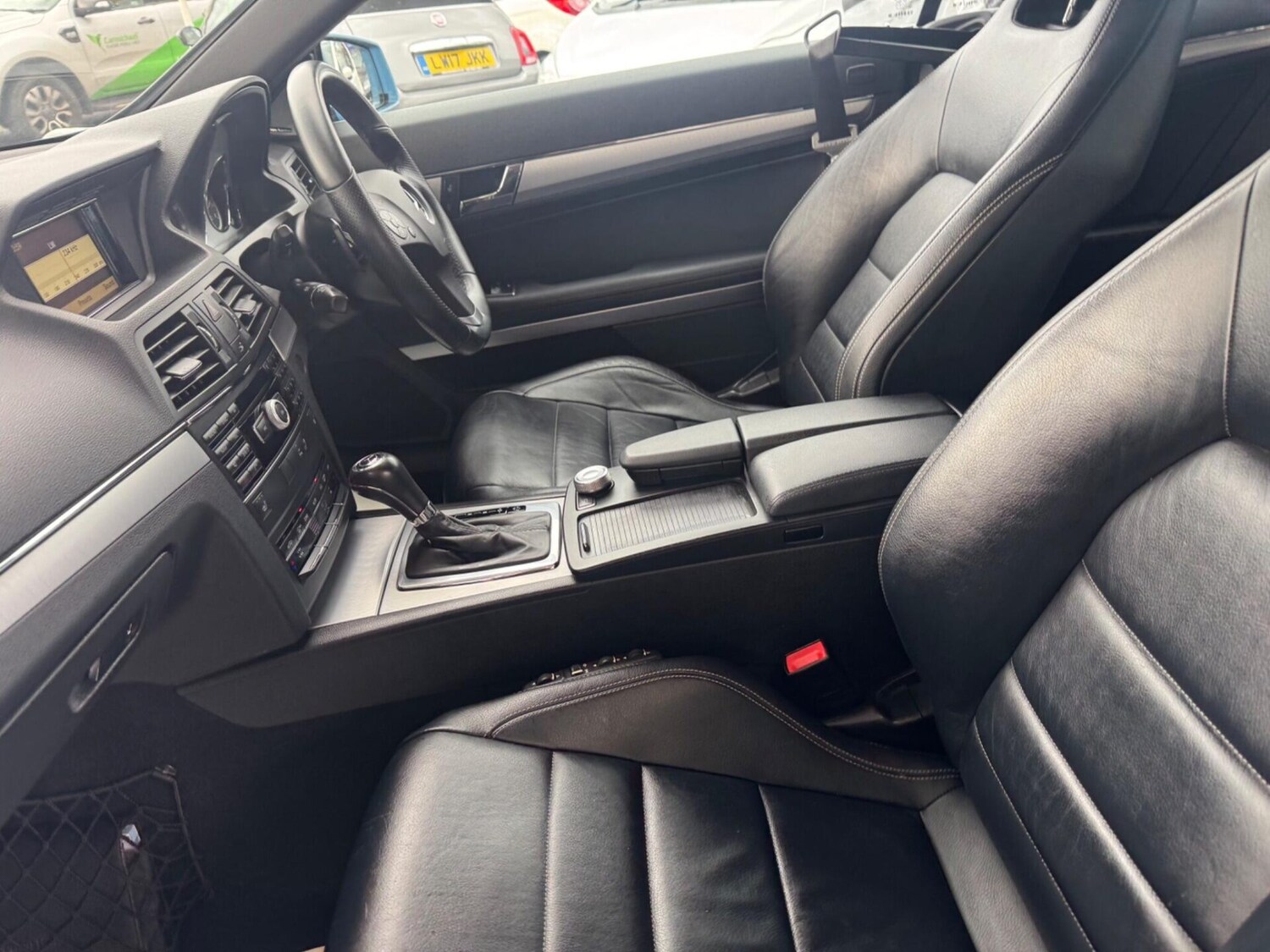 Used Mercedes-Benz E Class 2010 for sale - 78108262: Photo 34