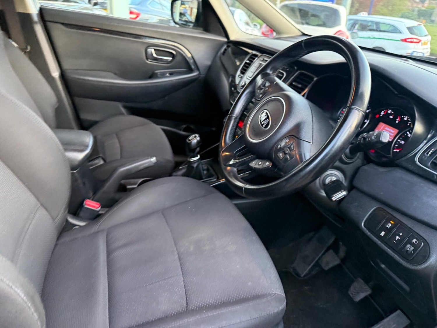 Used Kia Carens 2015 for sale - 78038750: Photo 13