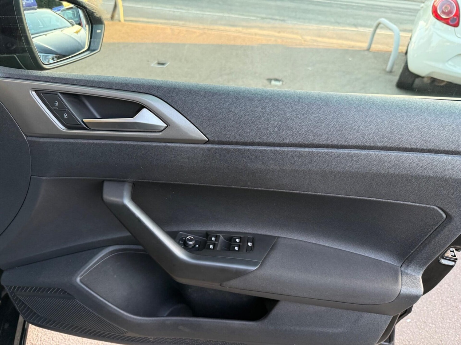 Used Volkswagen Polo 2018 for sale - 77952124: Photo 20