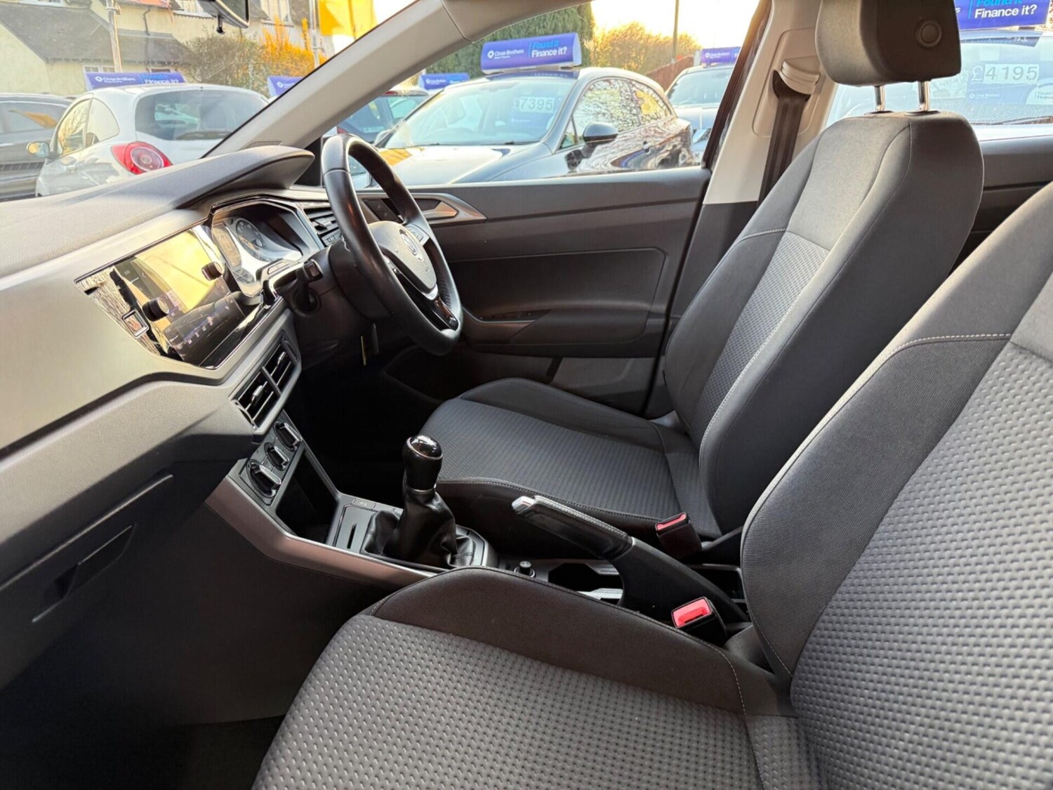 Used Volkswagen Polo 2018 for sale - 77952124: Photo 32