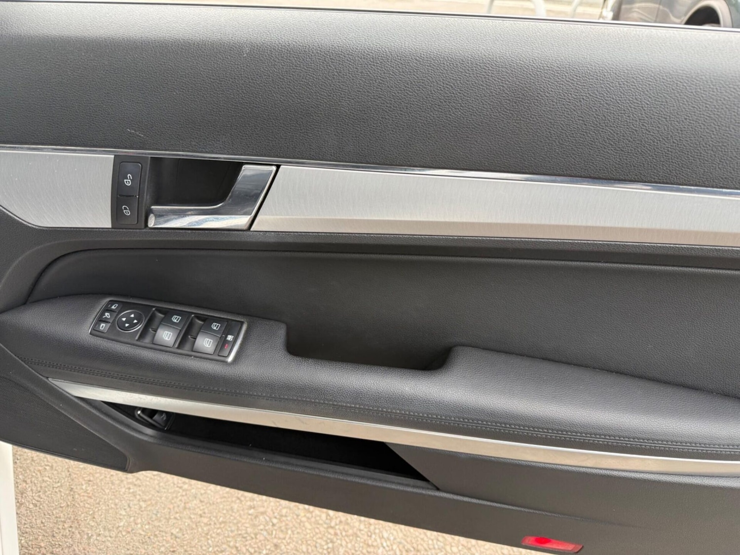 Used Mercedes-Benz E Class 2012 for sale - 78211841: Photo 24