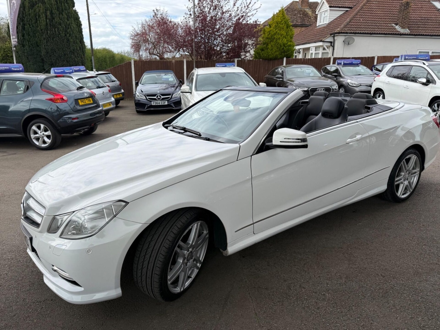 Used Mercedes-Benz E Class 2012 for sale - 78211841: Photo 8