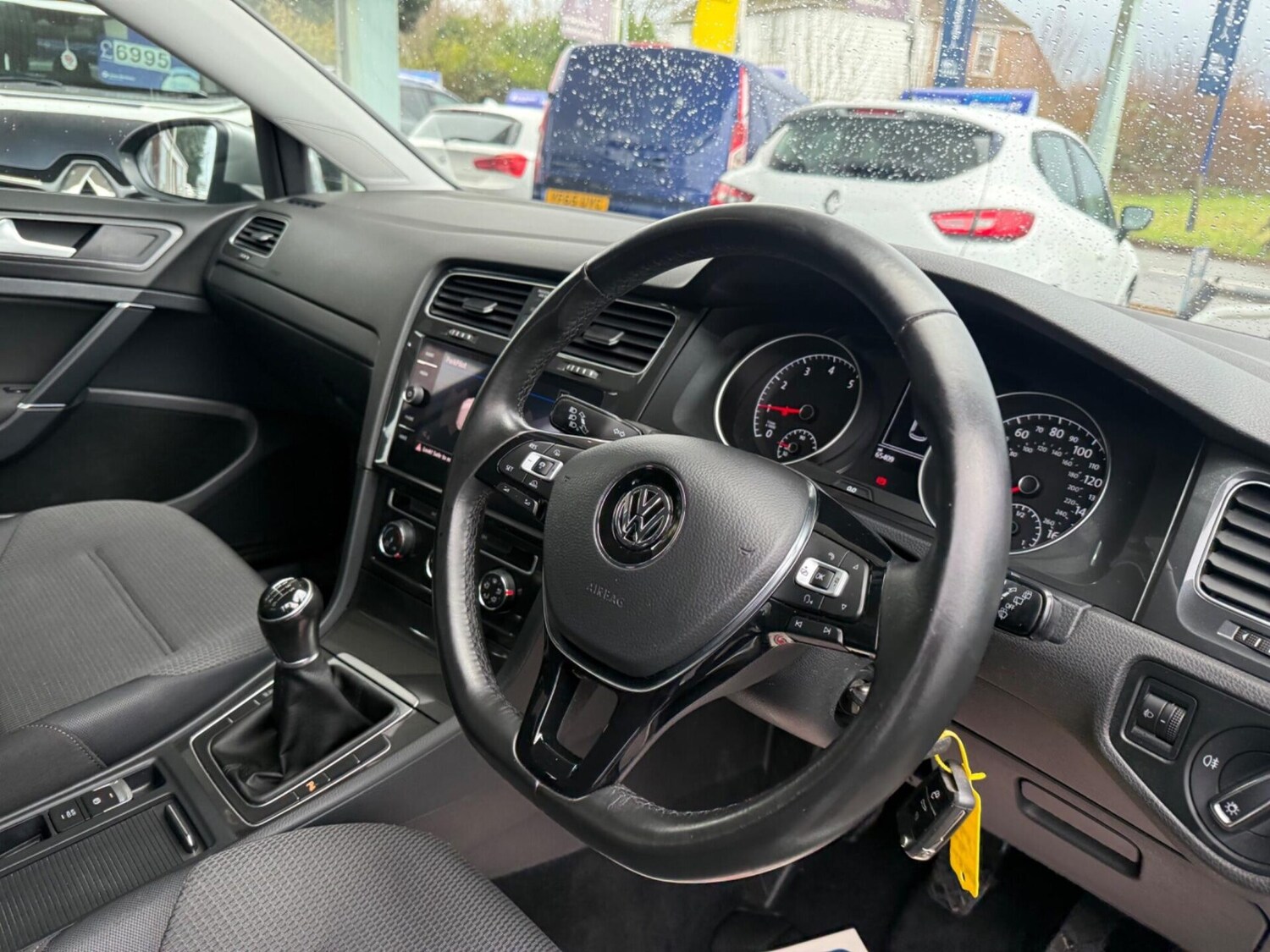 Used Volkswagen Golf 2017 for sale - 77932718: Photo 15