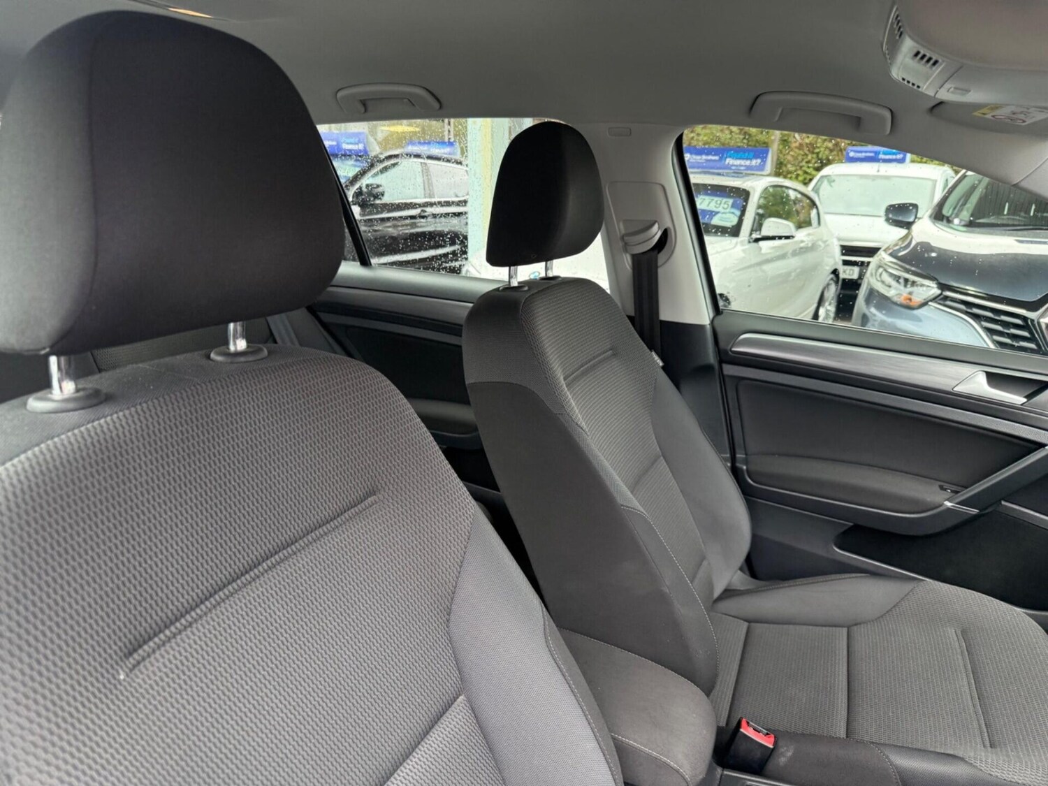 Used Volkswagen Golf 2017 for sale - 77932718: Photo 39