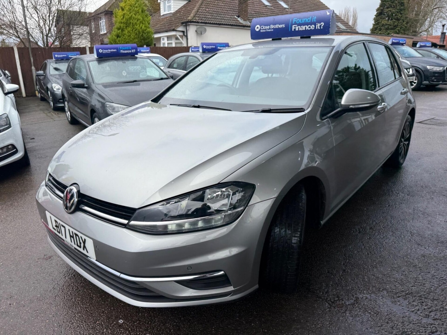 Used Volkswagen Golf 2017 for sale - 77932718: Photo 4