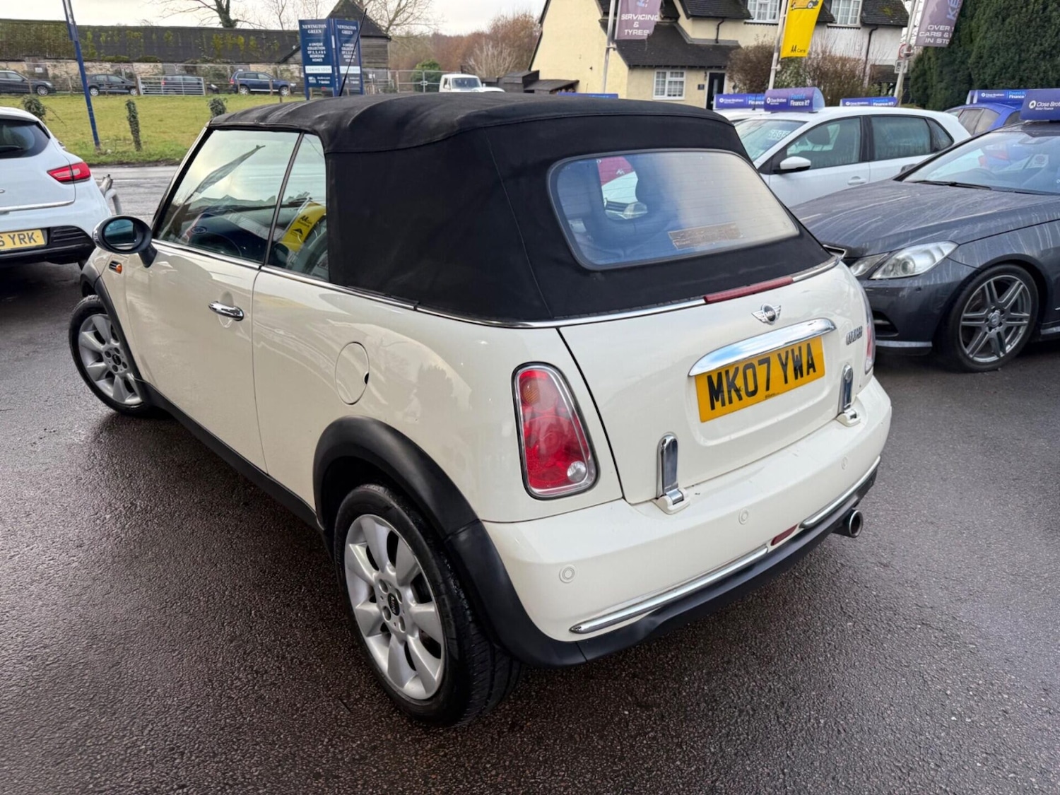 Used MINI Convertible 2007 for sale - 77932786: Photo 10