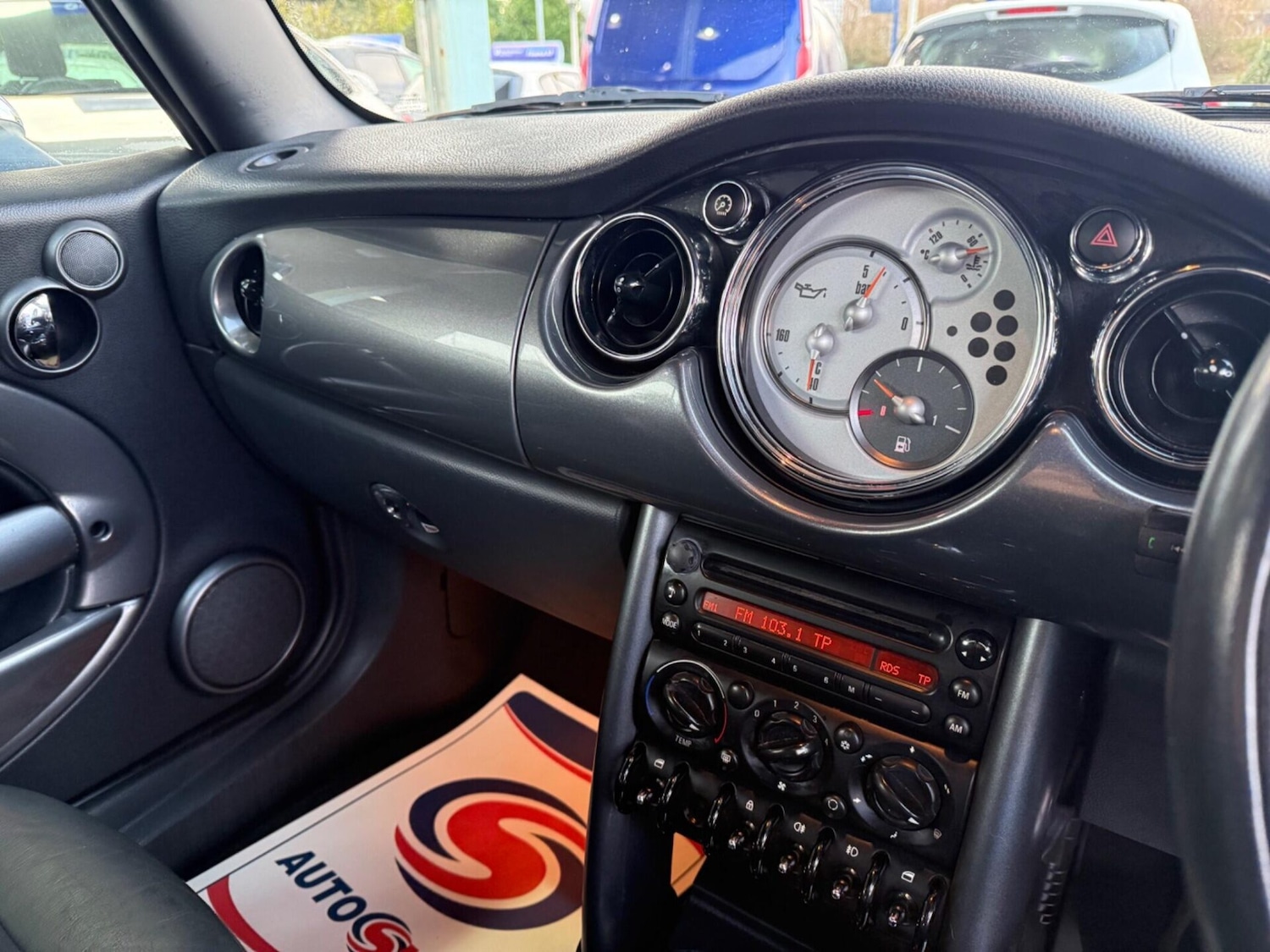 Used MINI Convertible 2007 for sale - 77932786: Photo 17