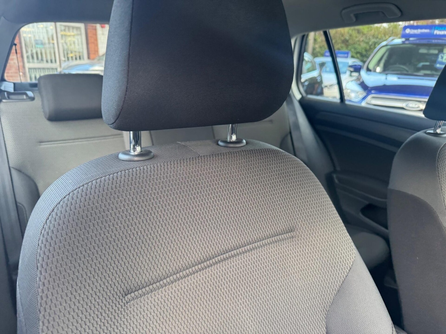 Used Volkswagen Golf 2017 for sale - 78070104: Photo 7