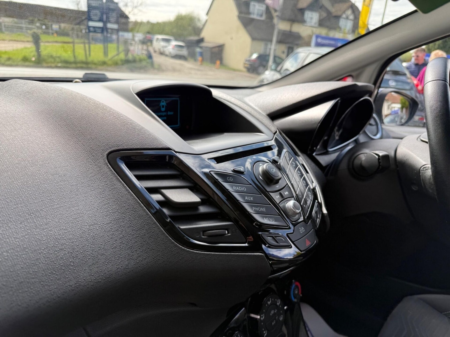 Used Ford Fiesta 2014 for sale - 78211836: Photo 27