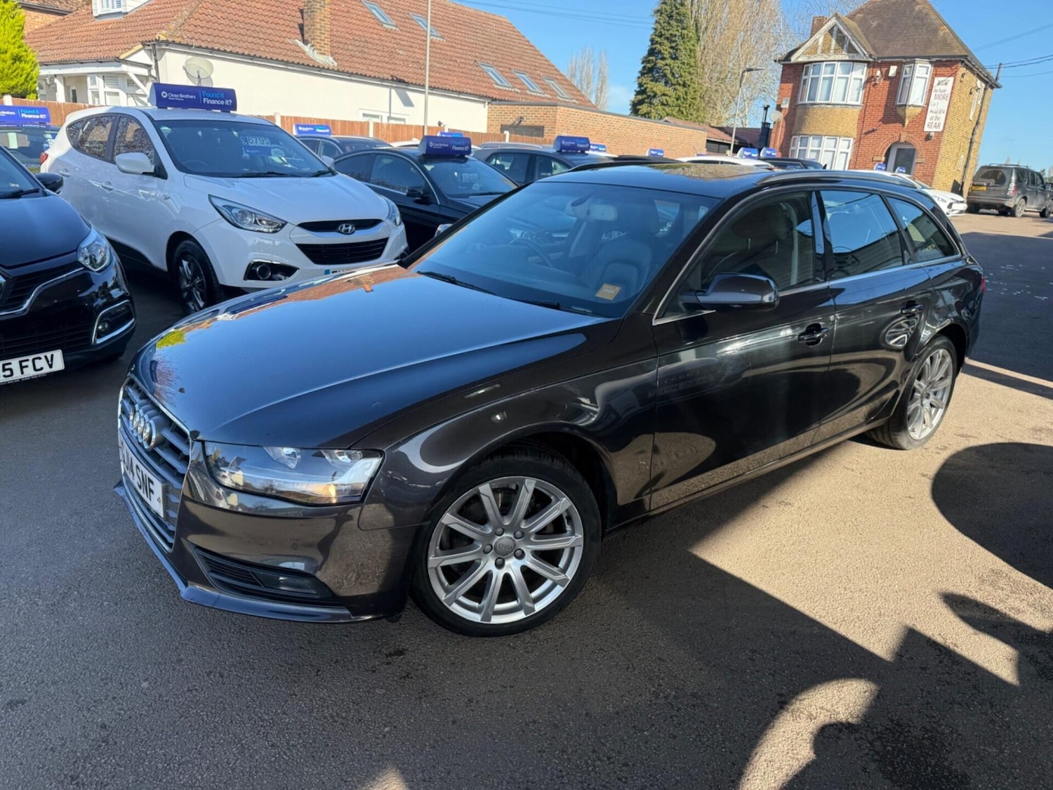 Used Audi A4 2014 for sale - 77932712: Photo 2