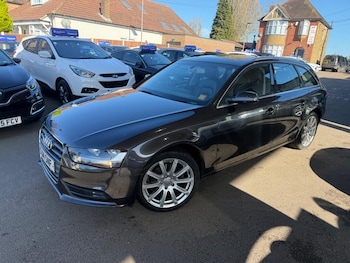 Used Audi A4 2014 for sale - 77932712: Photo