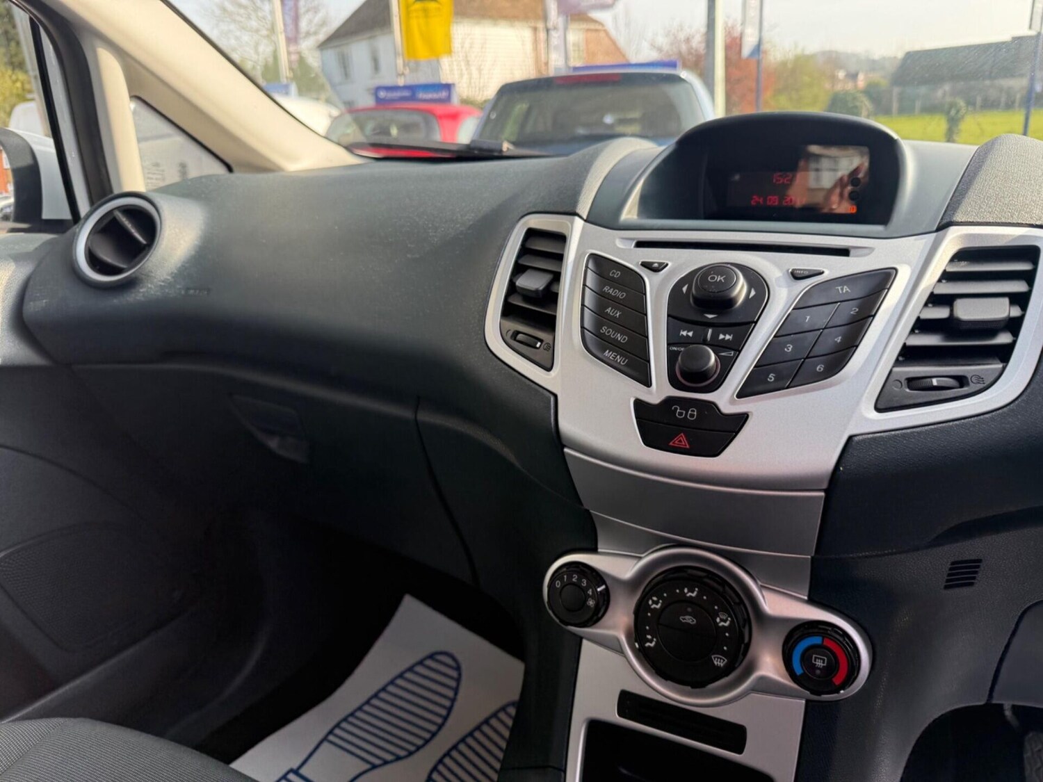 Used Ford Fiesta 2011 for sale - 77967718: Photo 18