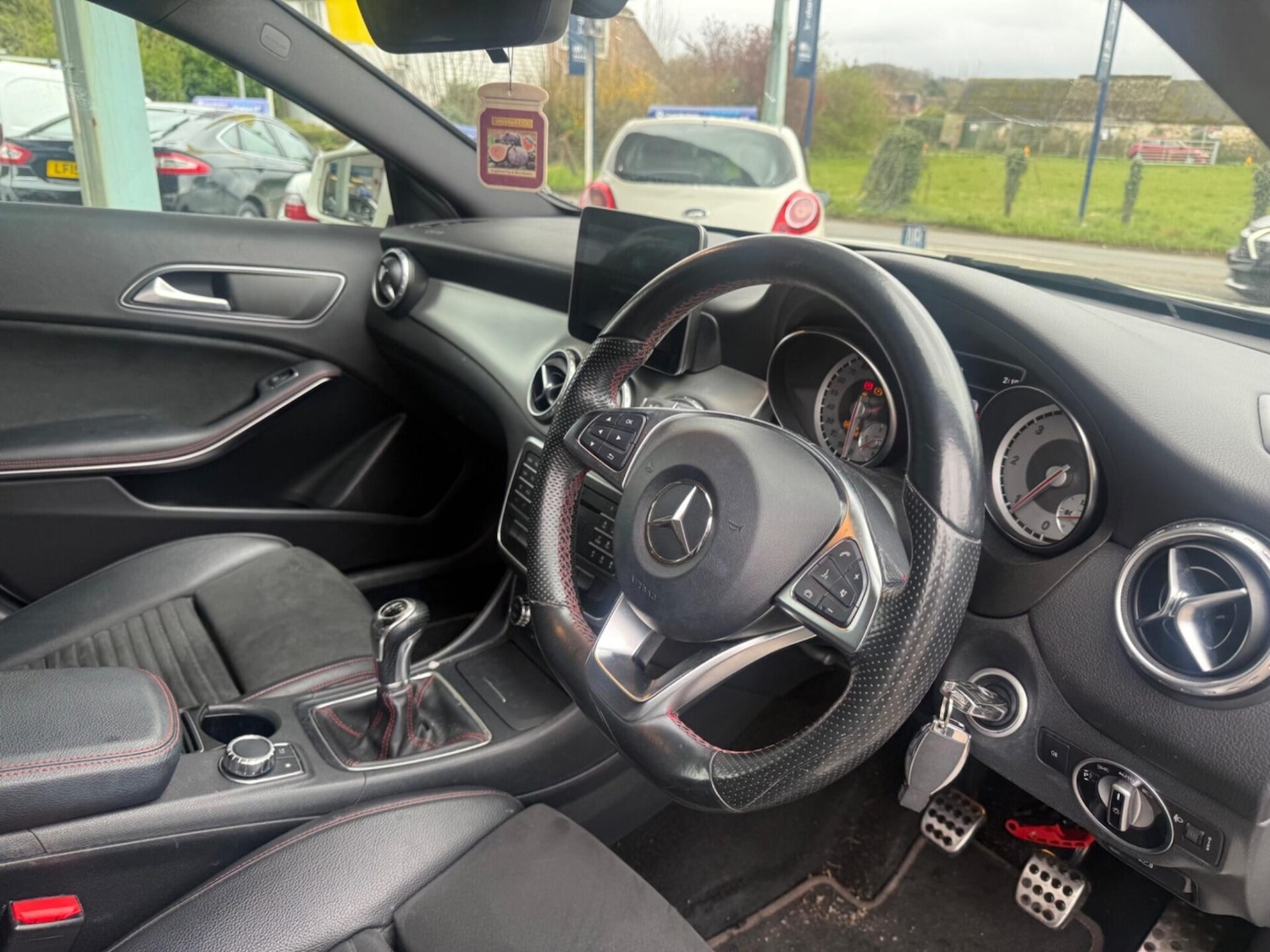 Used Mercedes-Benz GLA 2016 for sale - 78043811: Photo 11