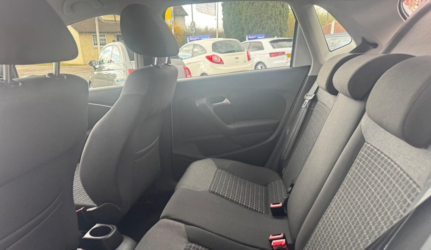 Used Volkswagen Polo 2015 for sale - 78154802: Photo 29