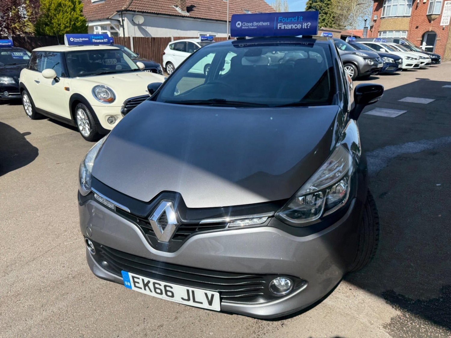 Used Renault Clio 2016 for sale - 78164583: Photo 2