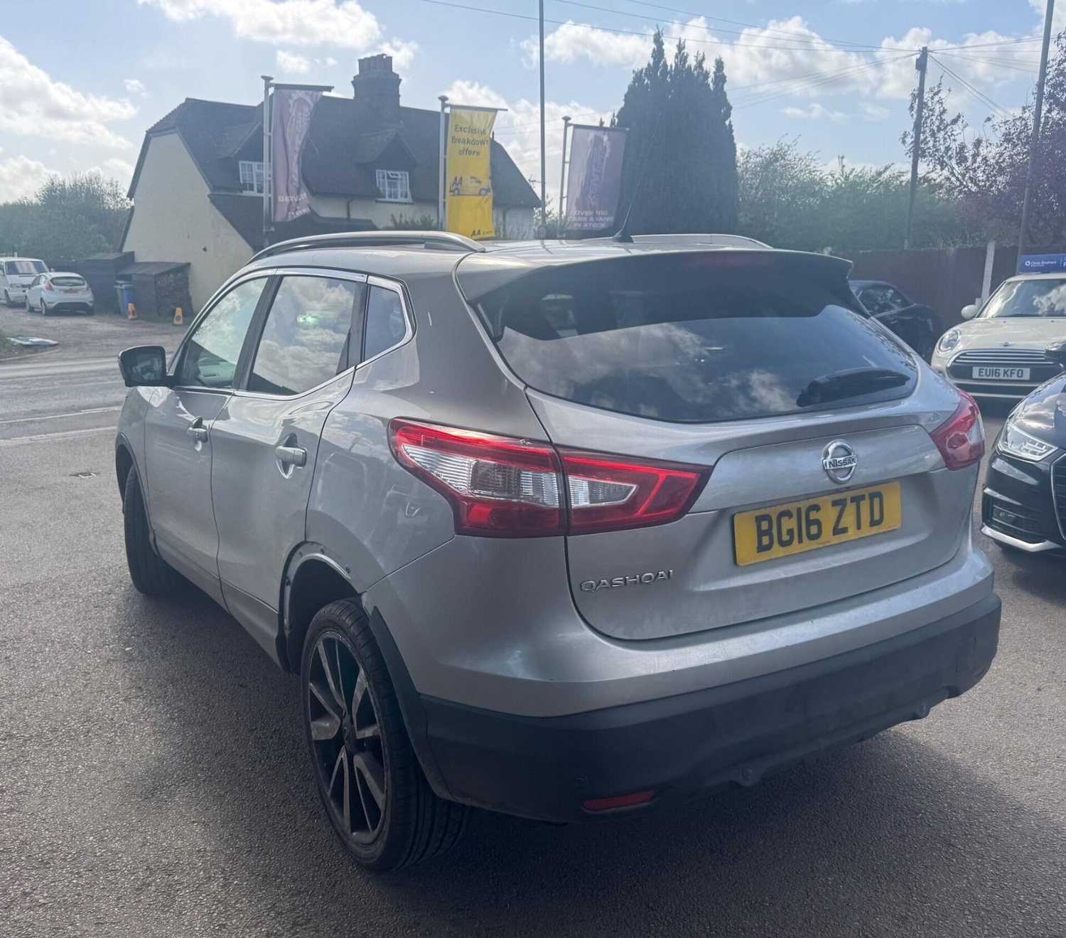 Used Nissan Qashqai 2016 for sale - 78219546: Photo 2
