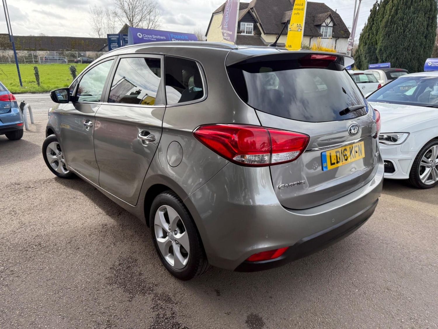 Used Kia Carens 2016 for sale - 77932737: Photo 12