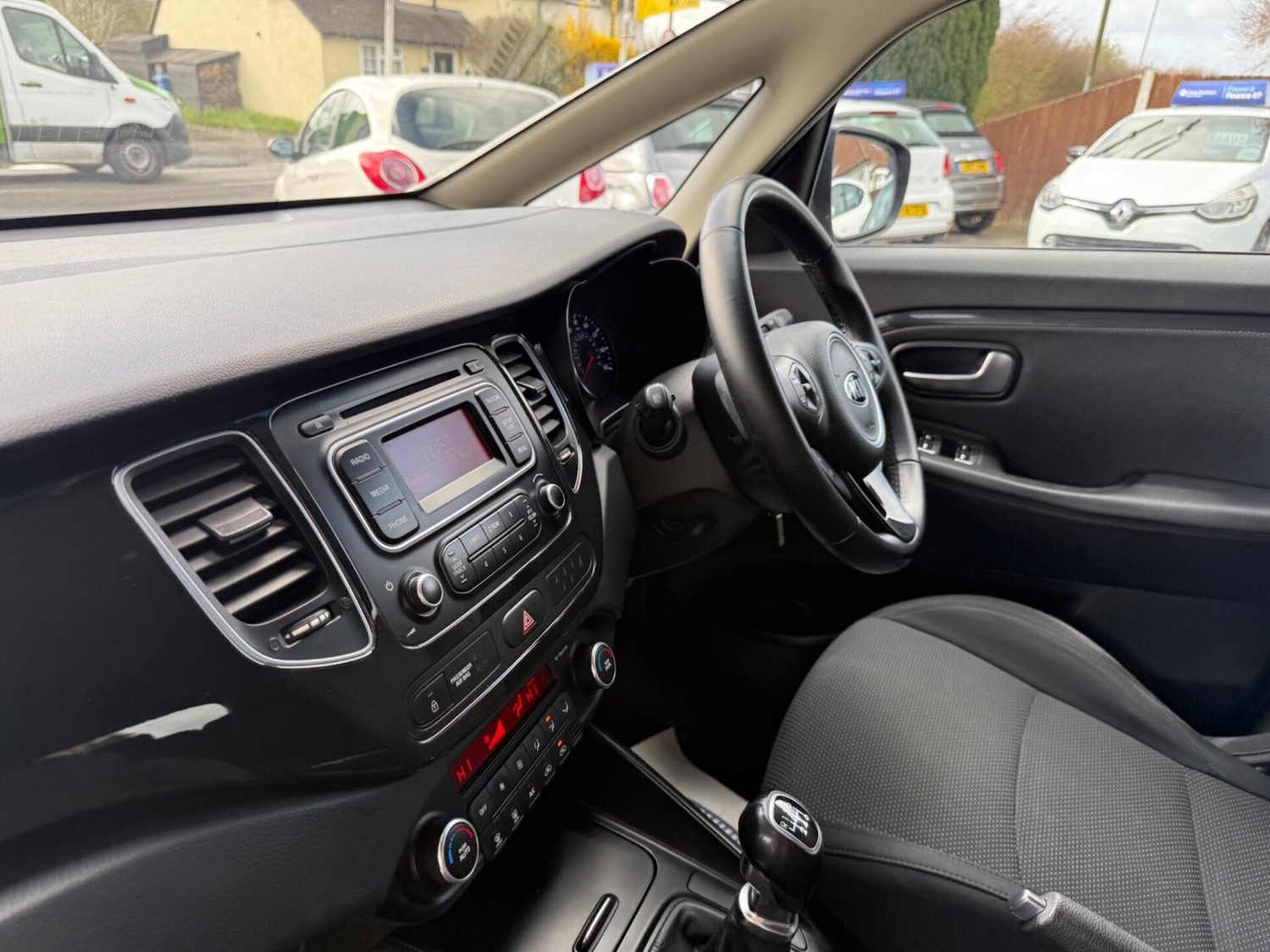 Used Kia Carens 2016 for sale - 77932737: Photo 17