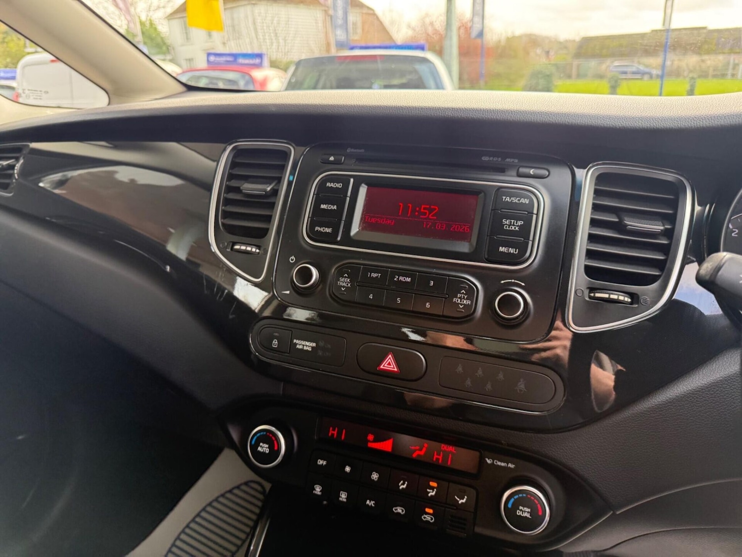 Used Kia Carens 2016 for sale - 77932737: Photo 19