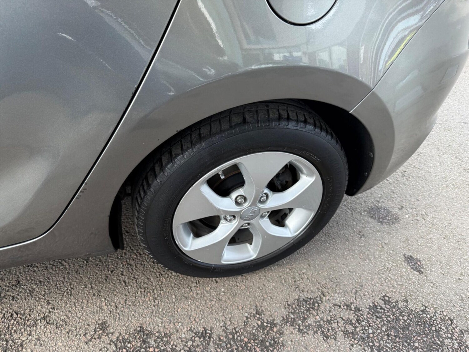 Used Kia Carens 2016 for sale - 77932737: Photo 31